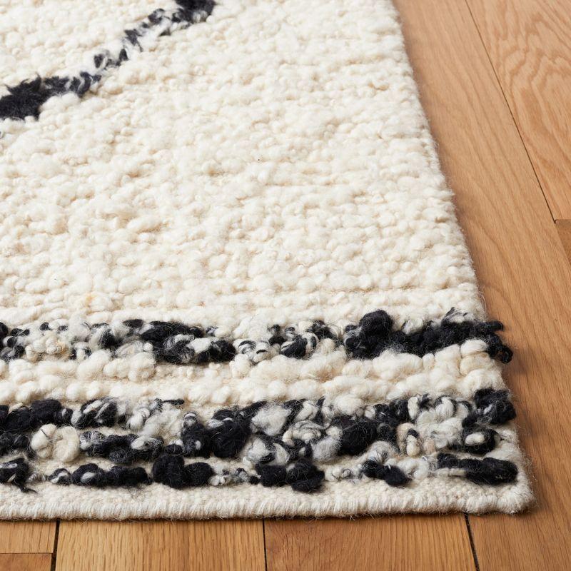 Manhattan 8' x 10' Black and Ivory Wool Shag Rug