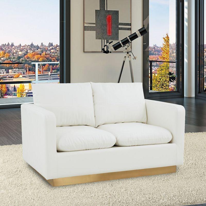 LeisureMod Nervo Mid-Century Modern Upholstered Faux Leather Loveseat with Gold Frame in White