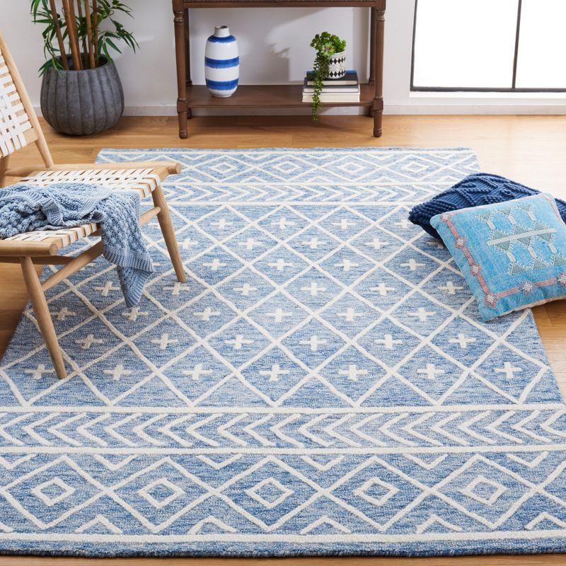 Metro MET460 Hand Tufted Area Rug  - Safavieh