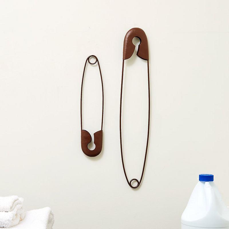 The Lakeside Collection Laundry Room Decor with Rustic Safety Pins Tip Jar and Humorous Sign - Safety Pin Wall Decor Set