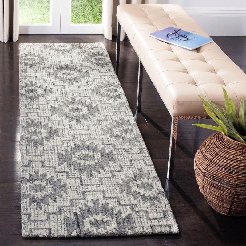 Abstract ABT202 Hand Tufted Area Rug  - Safavieh