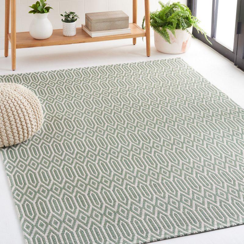 Martha Stewart Rugs Martha Stewart 405 100% Cotton Geometric Rug