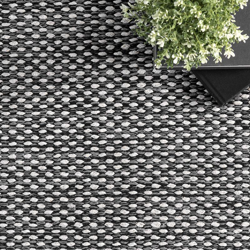 Nuloom Noura Solid 4x6 Indoor Area Rug for Living Room Bedroom Dining Room Kitchen, Black/Ivory