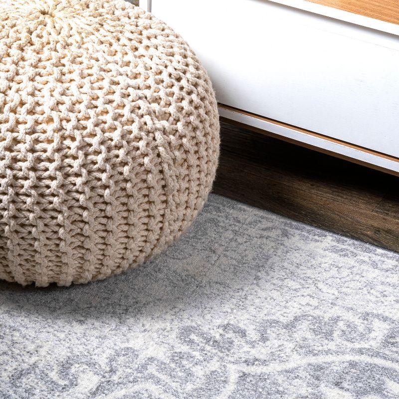 3' X 5' Modern Persian Vintage Medallion Area Rug, Gray/Ivory - JONATHAN Y
