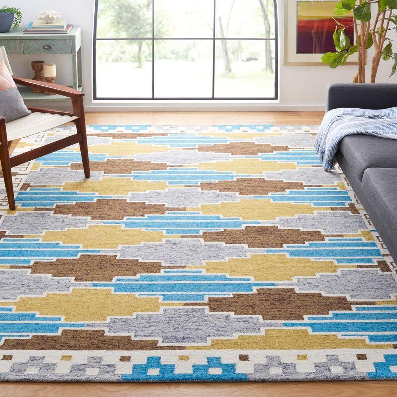 Rodeo Drive RD913 Hand Tufted Area Rug  - Safavieh