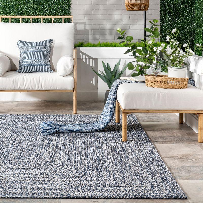 Nuloom Wynn Striped Oval 8x10 Indoor/Outdoor Area Rug for Living Room Patio Deck Front Porch Kitchen, Navy/Ivory