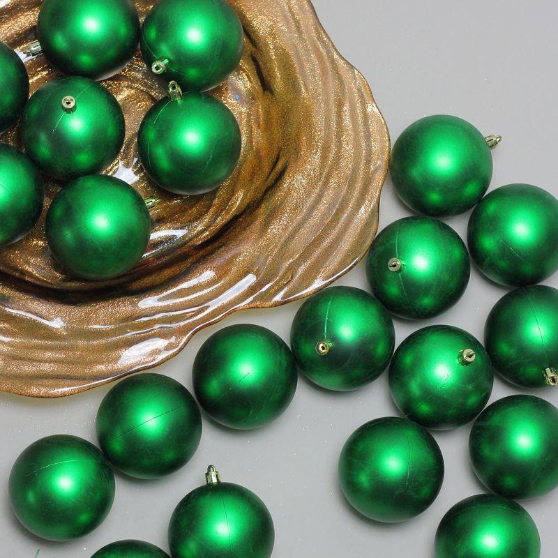 Northlight 32ct Shatterproof Matte Christmas Ball Ornament Set 3.25" - Green