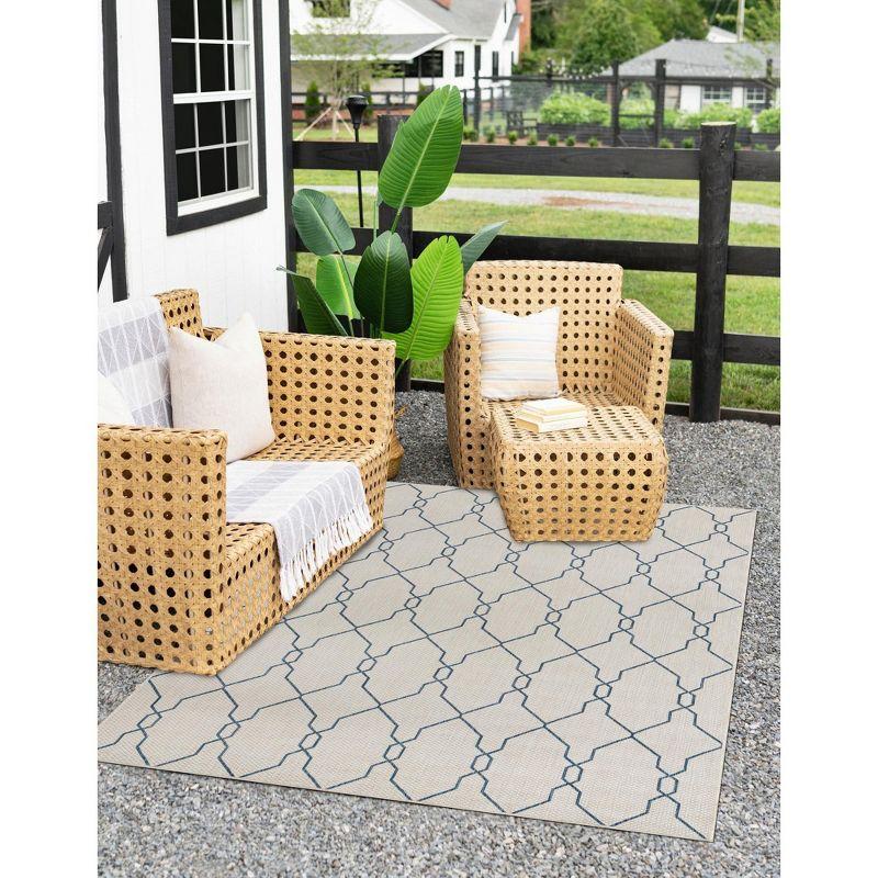 Unique Loom 5' 1 x 8' 0 Rectangle Indoor/Outdoor Trellis Ivory Area Rug