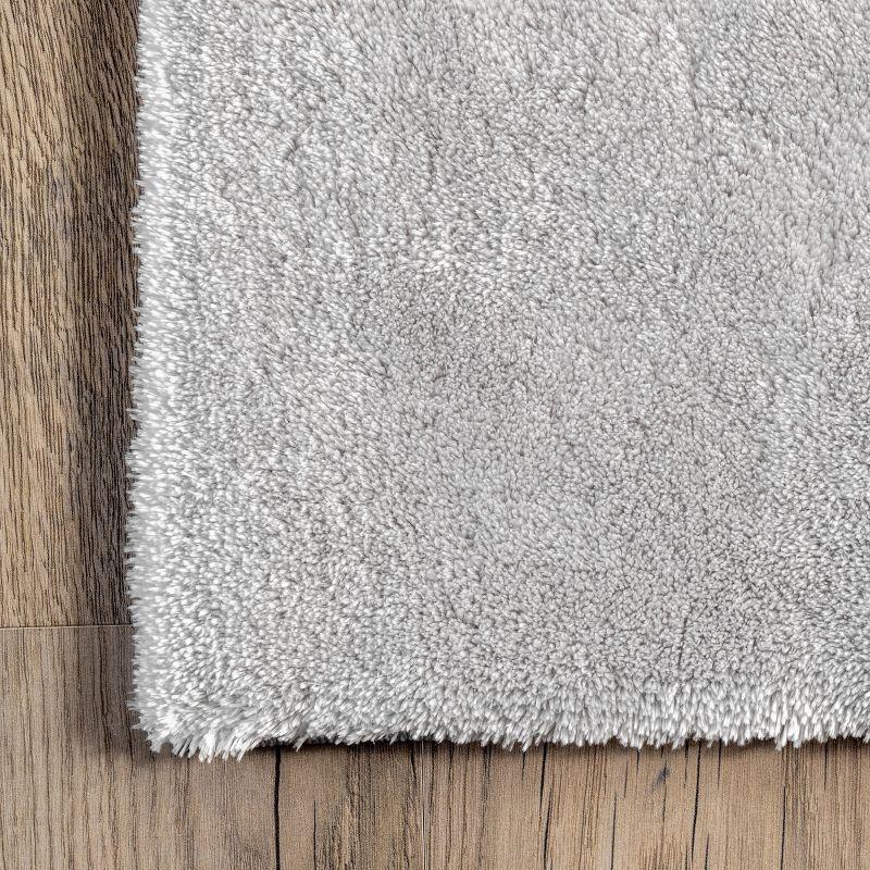 Light Grey Solid Shag 5'x8' Washable Synthetic Area Rug