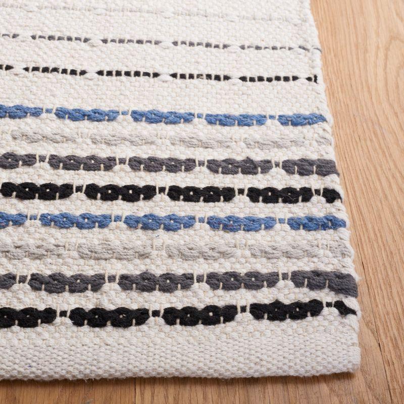 Montauk MTK709 Power Loomed Area Rug  - Safavieh