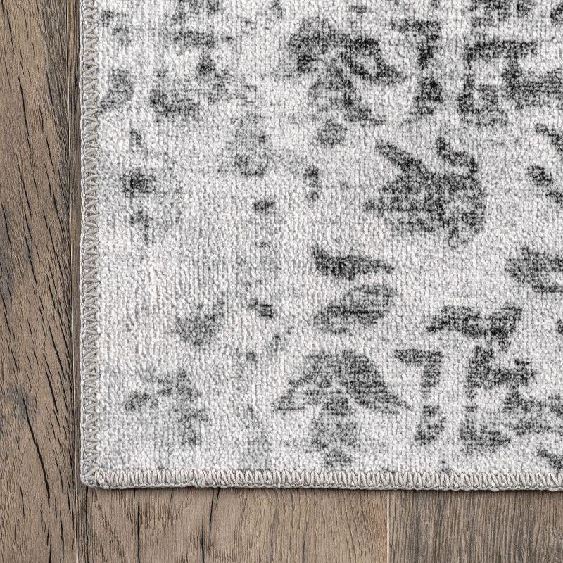 Nuloom Bess Persian Vintage Pet Friendly Machine Washable Area Rug, 4' x 6', Ivory