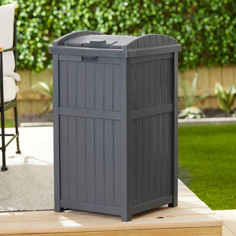 Suncast 30 Gallon Manual Lift Trash Hideaway Container