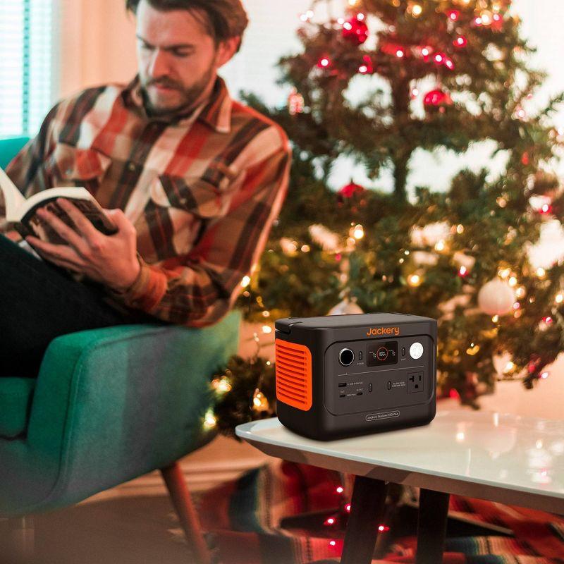Jackery Solar Generator 300 with 40w Solar Panel