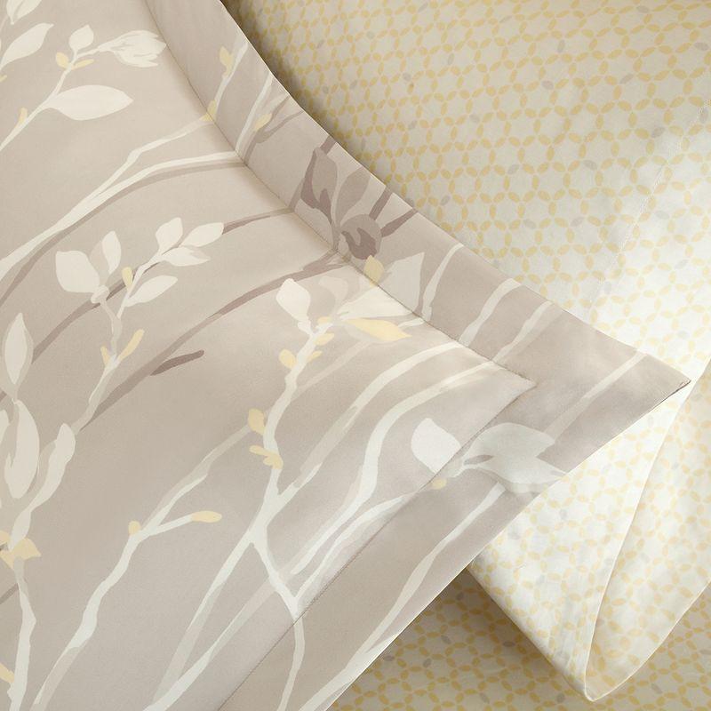 Vaughn Reversible Comforter Set with Cotton Bed Sheets