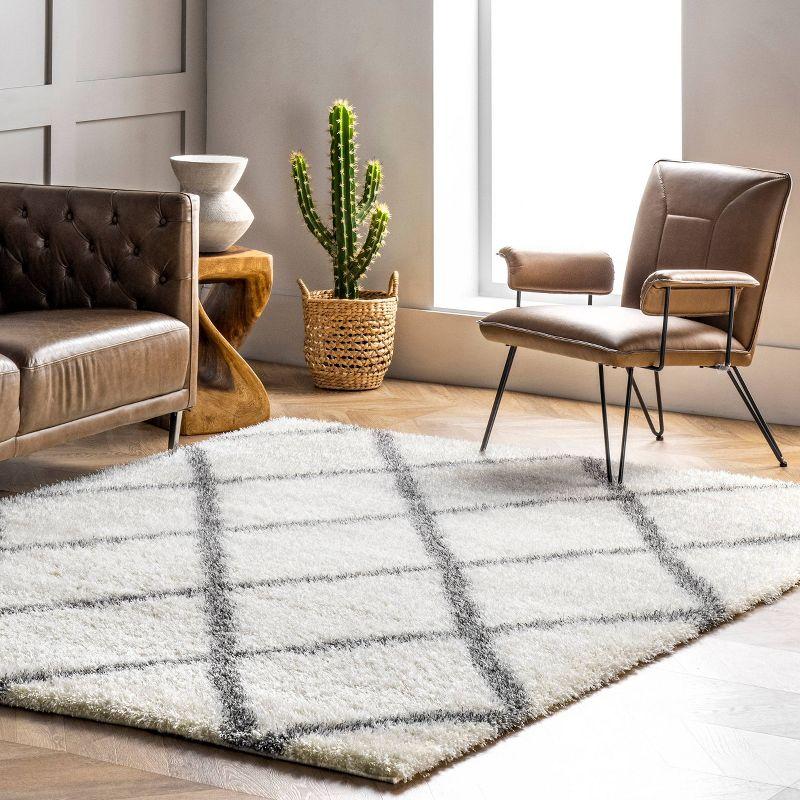 Cobblestone Diamond Shag Area Rug 5'3" x 7'6" Synthetic Gray