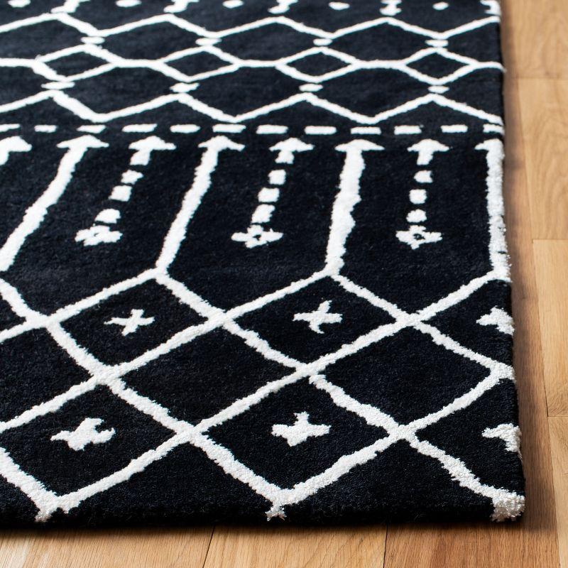 Himalaya HIM903 Handmade Area Rug - 6'x9' - Black/Ivory - Safavieh