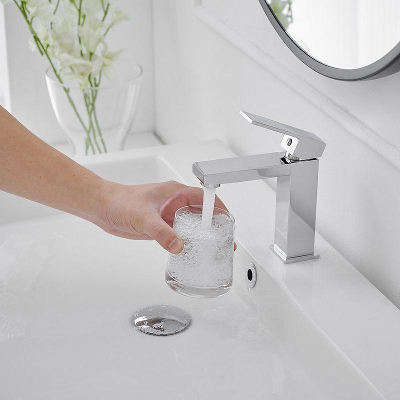 Single-Hole Single-handle Bathroom Faucet