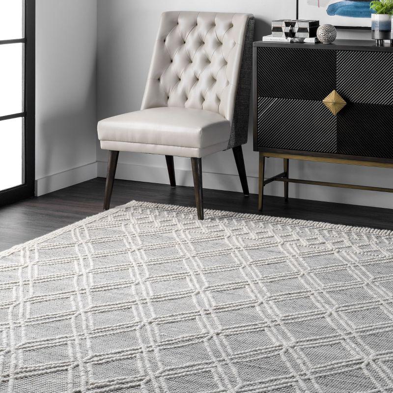 Gray Wool Trellis Pattern Reversible Runner Rug