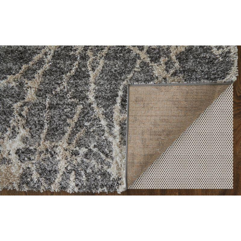 Mynka Transitional Abstract Gray/Ivory Area Rug