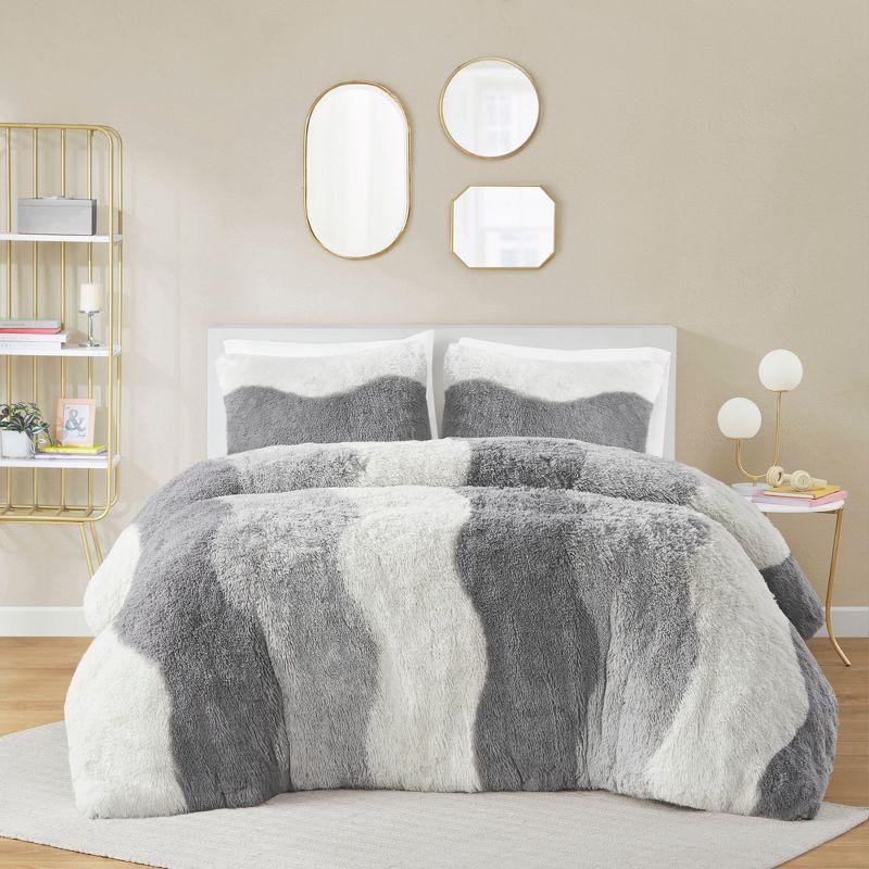 Intelligent Design Ombre Shaggy Faux Fur Comforter Set