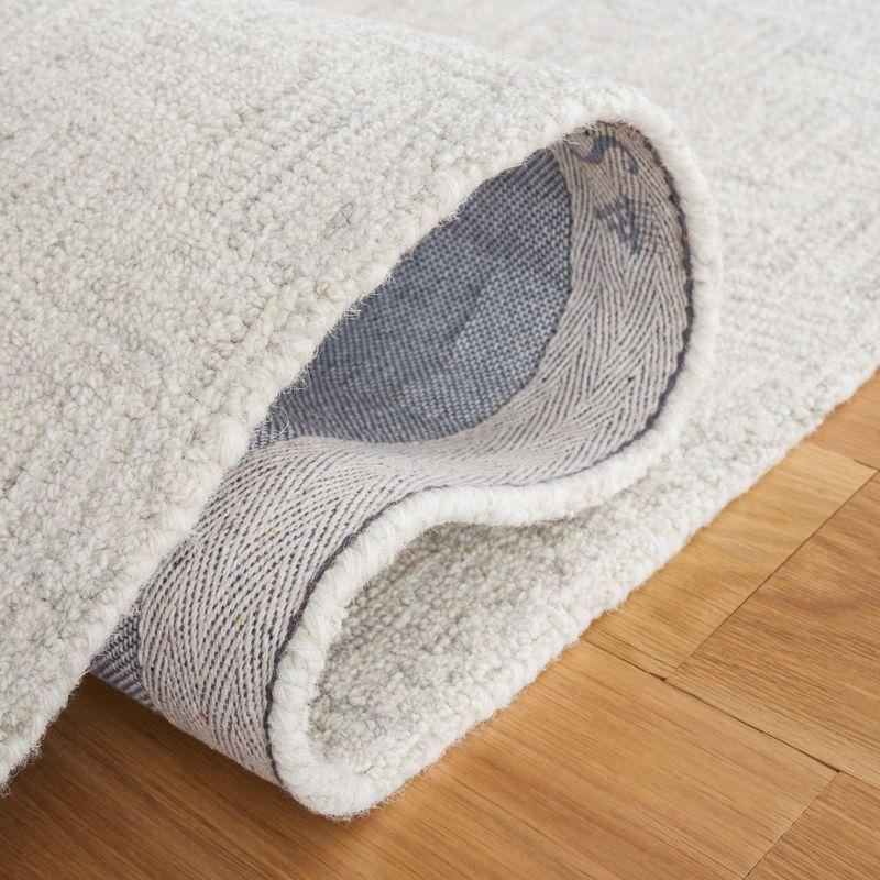 Micro-Loop MLP537 Hand Tufted Indoor Accent Rug - Light Grey/Ivory - 4'x6' - Safavieh