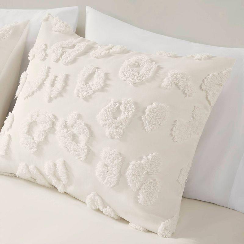 Intelligent Design Zara Animal Chenille Microfiber Soft Modern Comforter Set Off-White