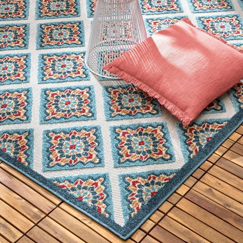 TOWN & COUNTRY EVERYDAY Brooks Retro Geo Outdoor Rug Red/Multi