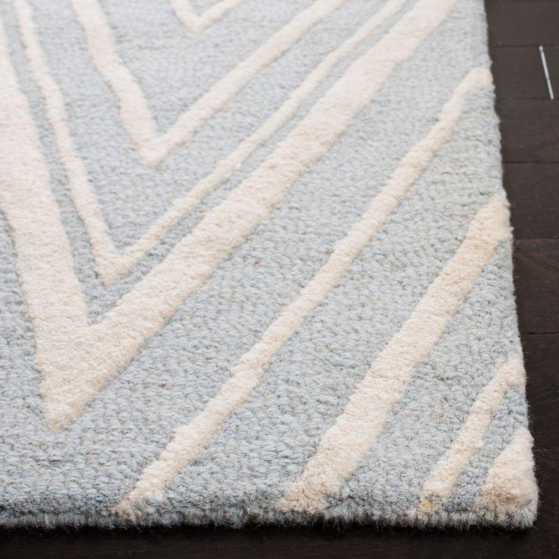 Cambridge CAM711 Tufted Indoor Area Rug - Grey/Ivory - 8'x8' - Safavieh