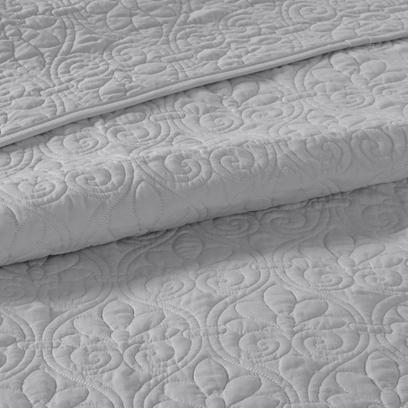 Quebec Reversible Coverlet Set