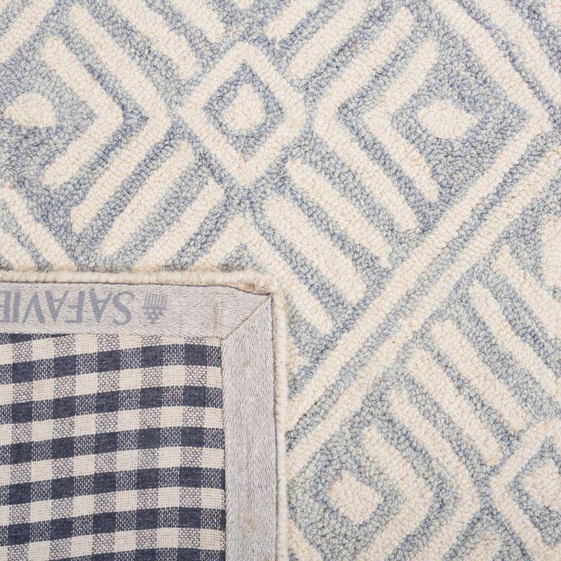 Micro-Loop MLP262 Hand Tufted Accent Rug - Grey/Ivory - 2'6"x4' - Safavieh.
