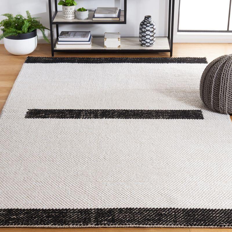 Natura NAT324 Flat Weave Indoor Accent Rug - Ivory/Black - 3'x5' - Safavieh