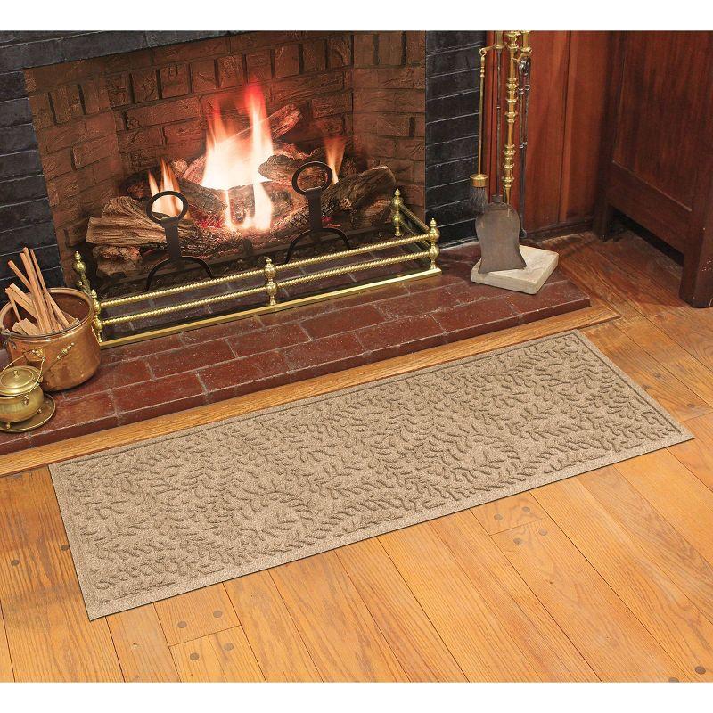 Eco-Friendly Boxwood Leaf Pattern 25" Outdoor Doormat