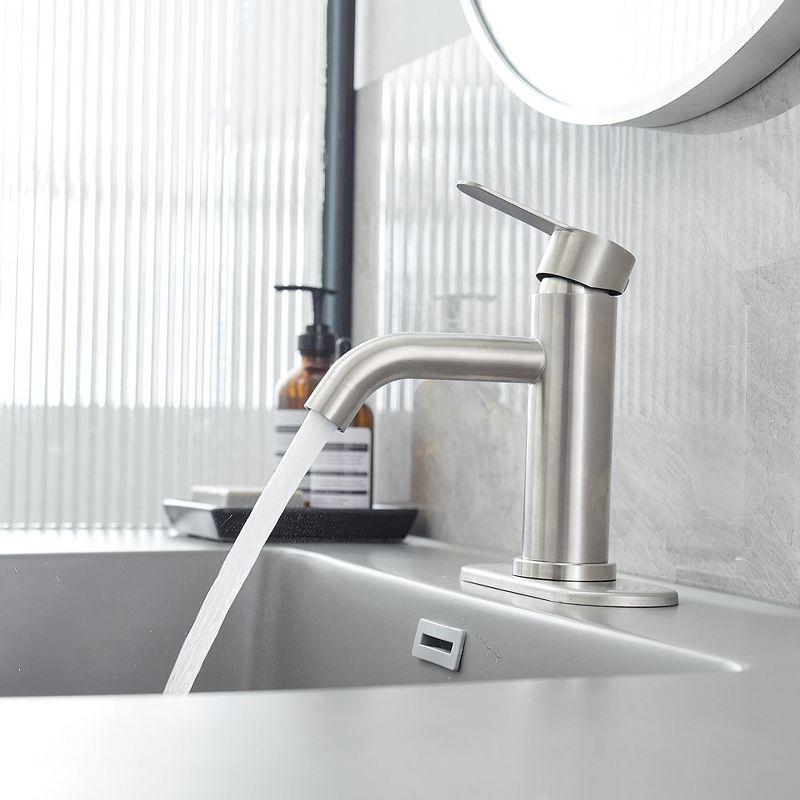 BWE Single Hole Single-Handle Bathroom Faucet