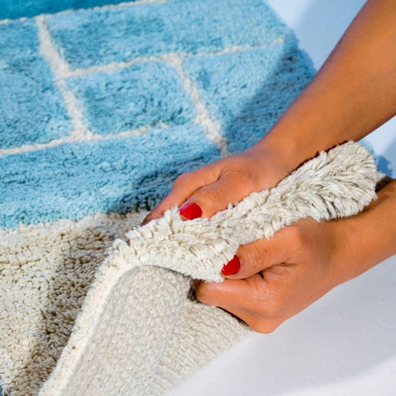 Chesapeake Merchandising Inc. Classic Color Cotton Blend Bath Rug