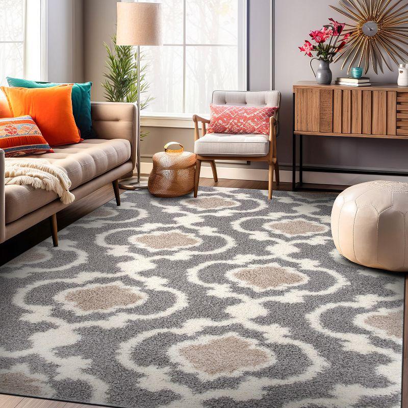 World Rug Gallery Cozy Moroccan Trellis Shag Area Rug - Gray 5'3" x 7'3"