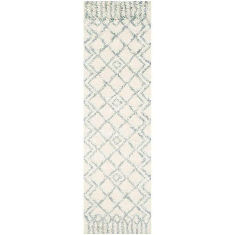 Casablanca CSB894 Hand Tufted Indoor Runner Rug - Ivory/Blue - 2'3"x8' - Safavieh