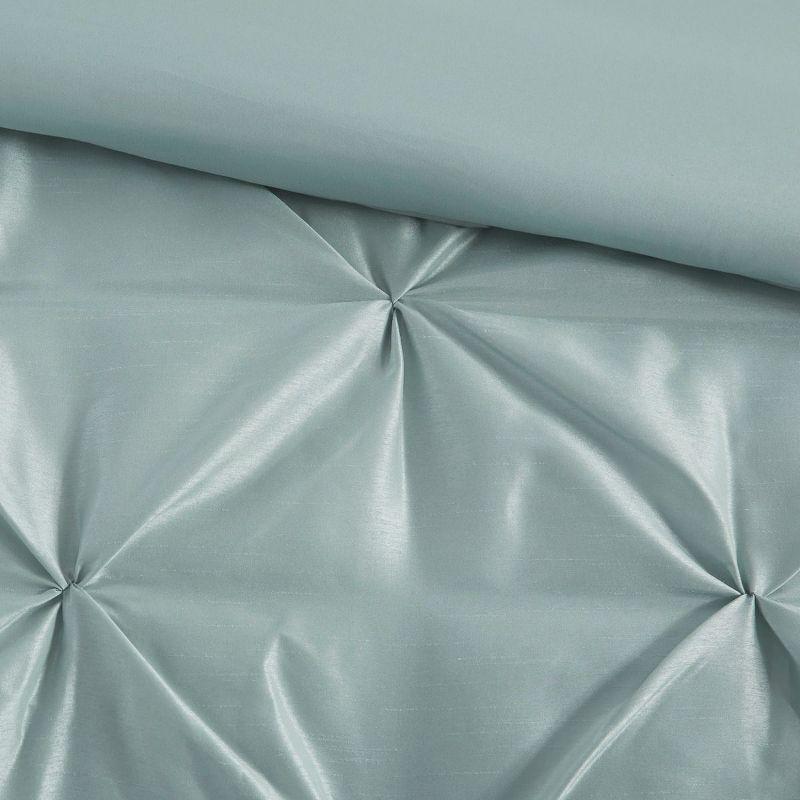 Madison Park Laurel 7 Piece Tufted Comforter Set
