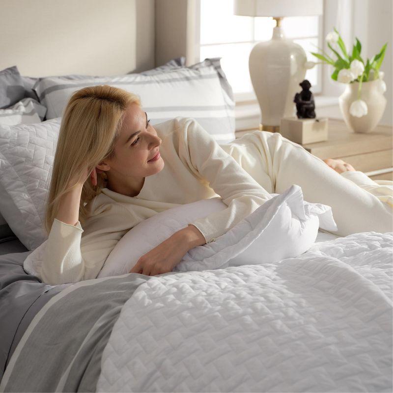 Lightweight Spring Quilt Set Oversized King Size White Bedding Set for All Seasons - Bedsure