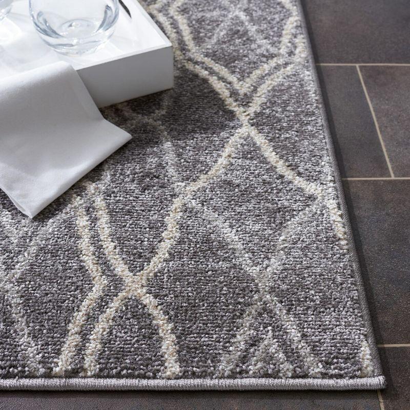 Amherst AMT417 Power Loomed Area Rug - Grey/Light Grey - 5'x5' - Safavieh.