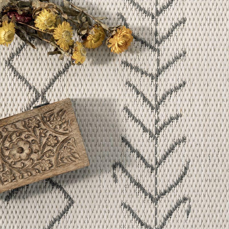Nuloom Serna Diamond 8x11 Indoor/Outdoor Area Rug for Living Room Patio Deck Front Porch Kitchen, Ivory/Dark Grey