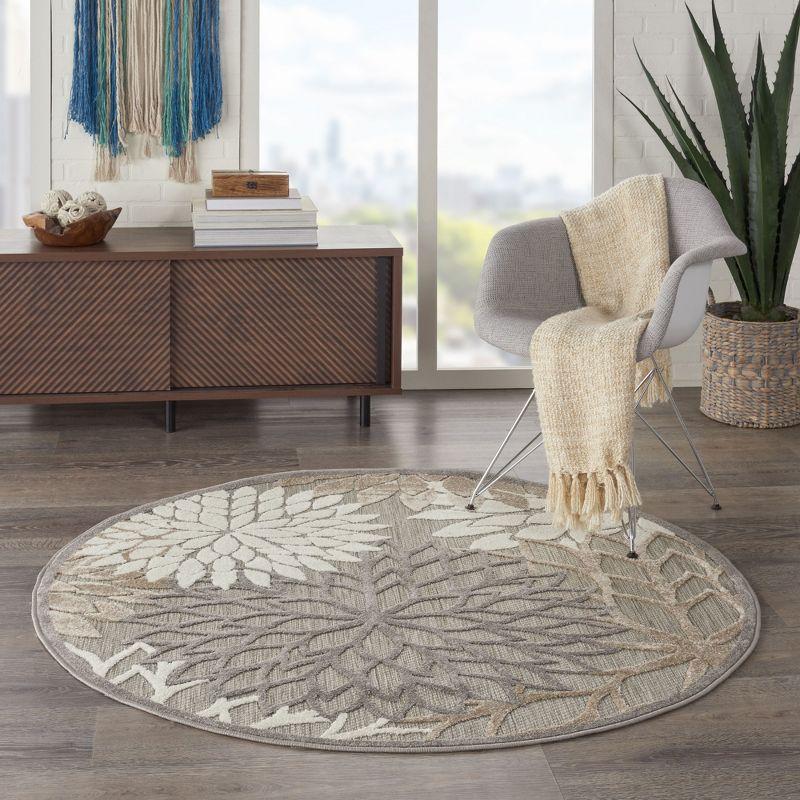 Nourison Aloha Floral Bloom Flatweave High-Low Indoor Outdoor Round Rug Natural 5'3" x 5'3"