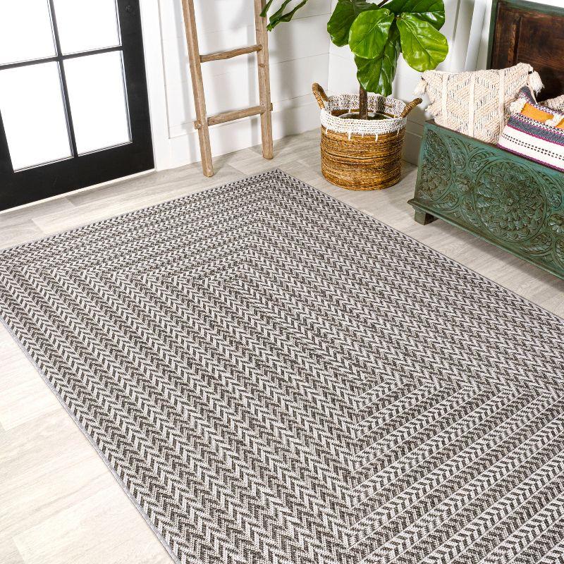 5' x 8' Chevron Modern Concentric Squares Indoor/Outdoor Area Rug, Black/Light Gray - JONATHAN Y