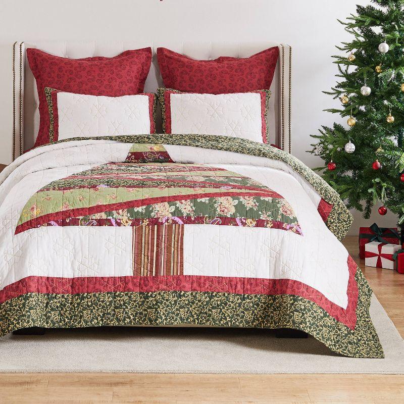 Christmas Tree Holiday Reversible Quilt Set