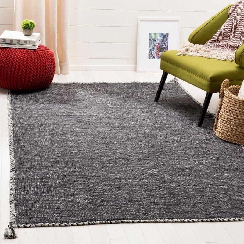 Grey and Black Handwoven Cotton Area Rug 5' x 8'