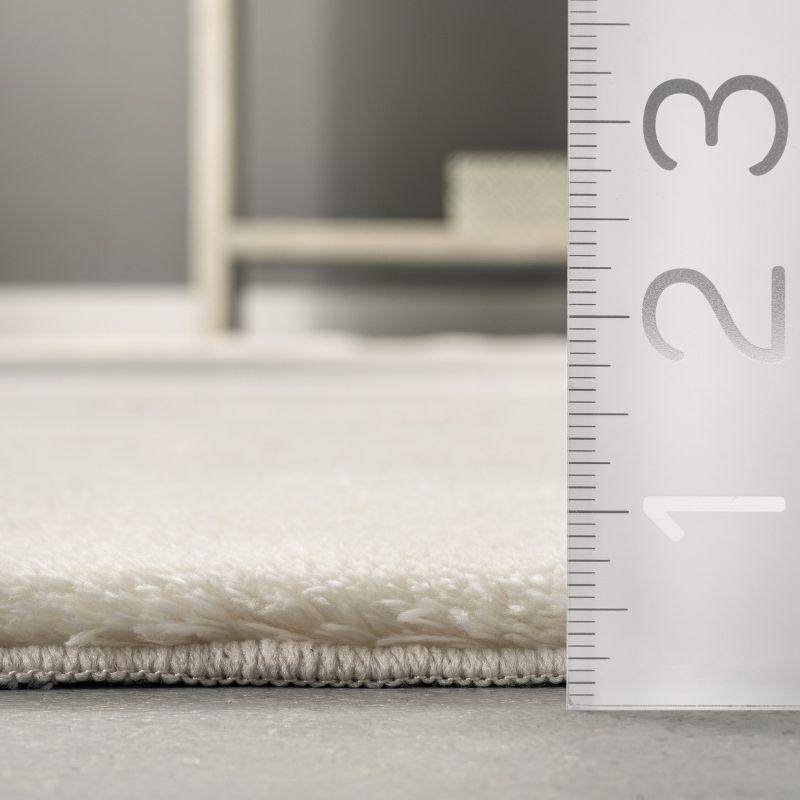 nuLOOM 6' x 9' Cozy Plush SuperiorWash Area Rug, Machine Washable, Non-Slip, Soft Fluffy Shag Carpet for Living Room Bedroom Nursery, Loni Cream
