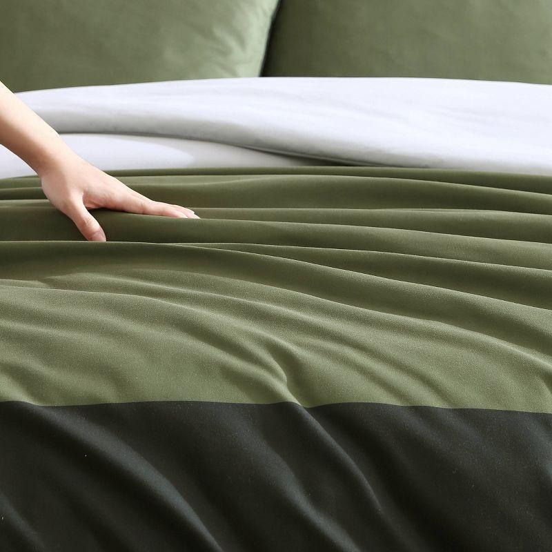 Eddie Bauer Skyline Stripe Reversible Green Duvet Cover Set