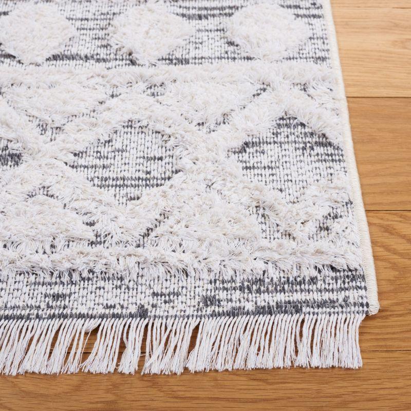 Augustine Off-White Synthetic Flat Woven 5' x 7' Rug