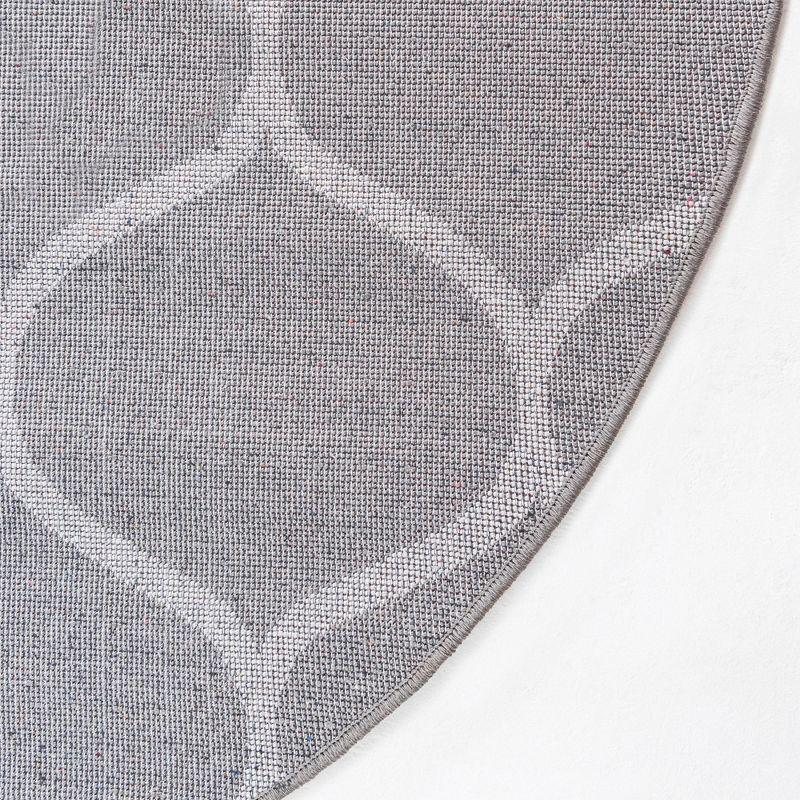 7' Round Dark Gray/Ivory Trellis Synthetic Area Rug