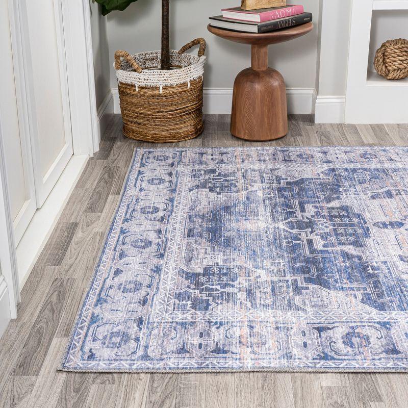 Navy and Cream Medallion 4' x 6' Reversible Washable Rug