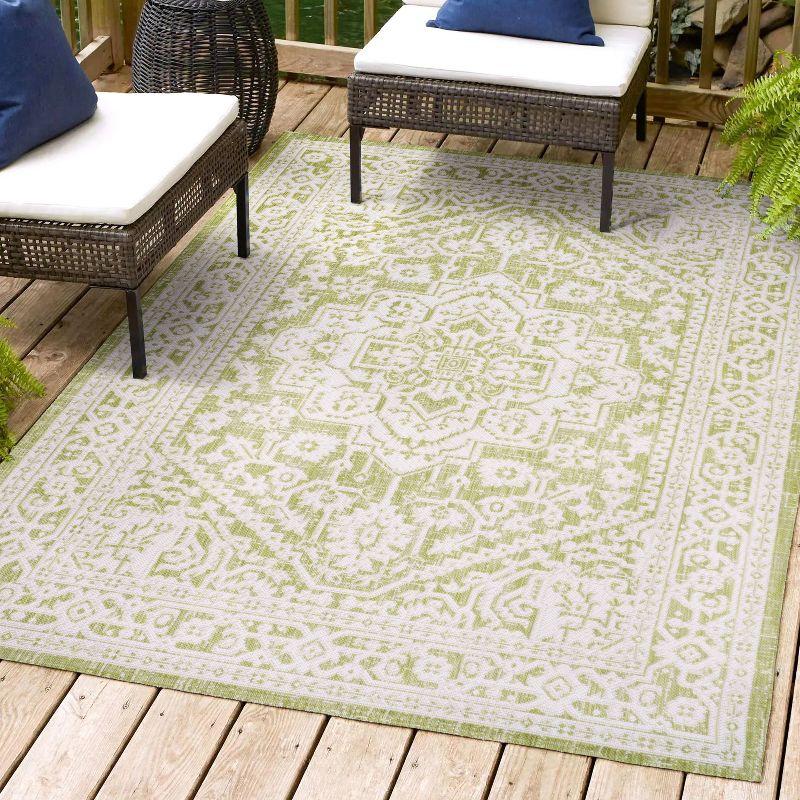 5' x 8' Sinjuri Medallion Textured Weave Indoor/Outdoor Area Rug, Green/Cream - JONATHAN Y